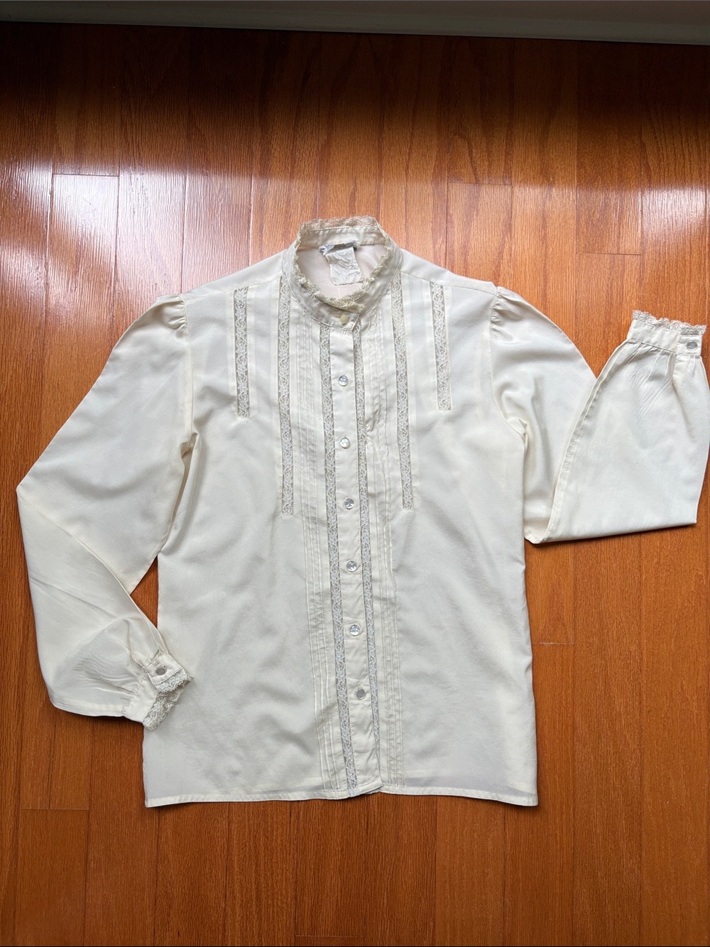 Vintage 50’s Cream Lace-Trim Blouse